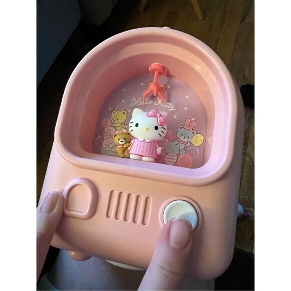 Sanrio Hello Kitty Bank/Nightlight - Picture 3 of 10